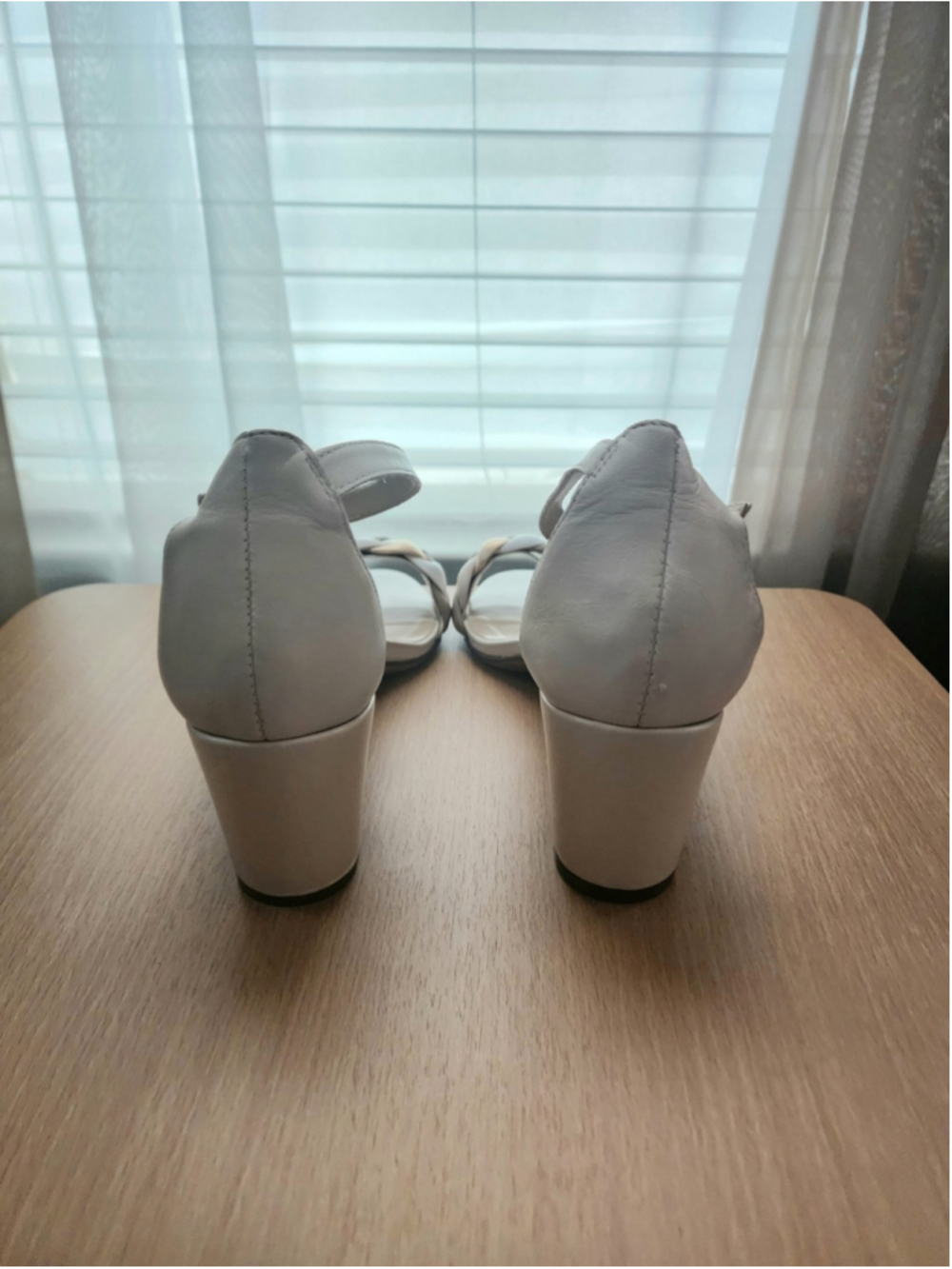 Naturalizer LEATHER Braided Strappy Block Heel Sandals 10 WIDE Beige White Gold - Picture 9 of 15